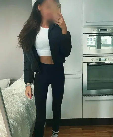 Aylin, 36