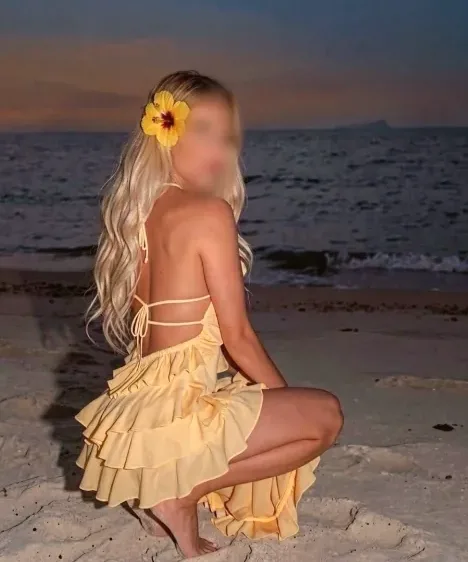 Bianca, 36
