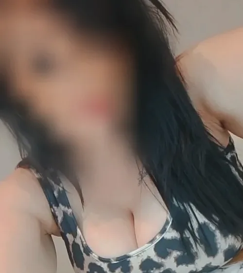 Cara, 38