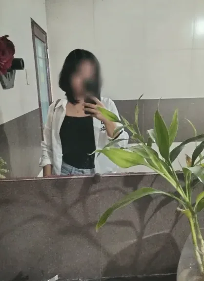 Cara, 25