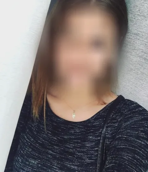 Emily, 32