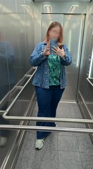 Emma, 40