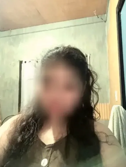 Lisa, 20