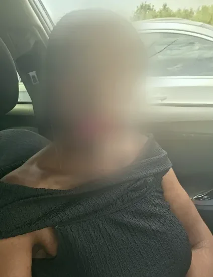 Lucia, 37