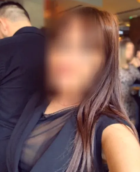 Nadja, 38